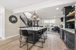 111 Charles St, Massapequa, NY 11758 - Photo 10