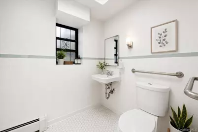 352 E 116th Street, New York, NY 10029 - Photo 10