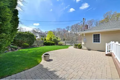 586 Seaford Avenue, Massapequa, NY 11758 - Photo 38
