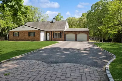 10 Rita Drive, Mount Sinai, NY 11766 - Photo 2