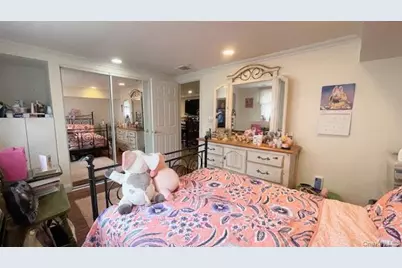 322 Grover Avenue N, Massapequa Park, NY 11762 - Photo 38