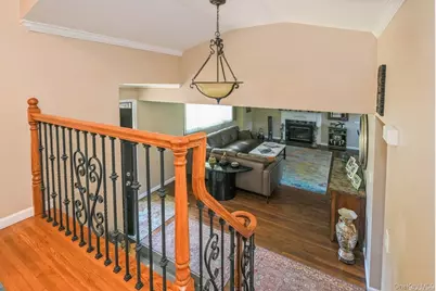 41 Eaton Road, Syosset, NY 11791 - Photo 18