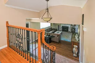 41 Eaton Rd, Syosset, NY 11791 - Photo 18