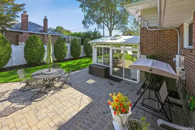 41 Eaton Road, Syosset, NY 11791 - Photo 28