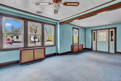 25 N Washington Avenue, Centereach, NY 11720 - Photo 4