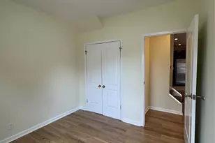 1361 Star Ave, Elmont, NY 11003 - Photo 18