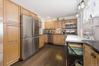 19 Armour Street, Long Beach, NY 11561 - Photo 6