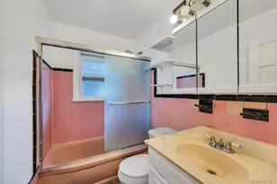 14 Cleaves Ave, Hempstead, NY 11550 - Photo 14