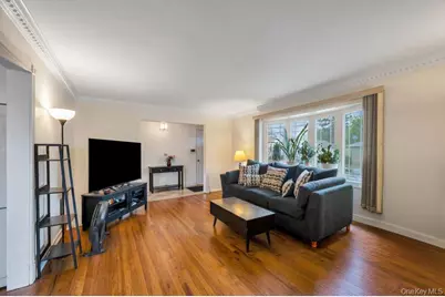 14 Cleaves Avenue, Hempstead, NY 11550 - Photo 8