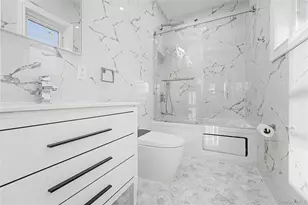 131-10 142nd St, Jamaica, NY 11436 - Photo 22