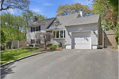 3 Layne Way, Northport, NY 11768 - Photo 2