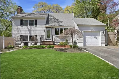 3 Layne Way, Northport, NY 11768 - Photo 1