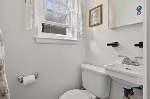 42-40 192nd St, Flushing, NY 11358 - Photo 14