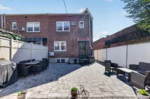 42-40 192nd St, Flushing, NY 11358 - Photo 32