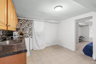 110 Beech Street, Yonkers, NY 10701 - Photo 10