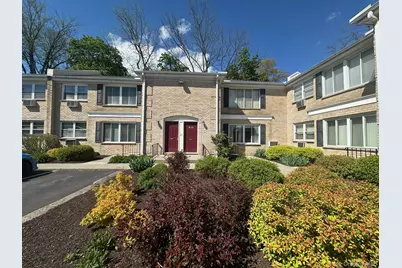 250 Beechwood Avenue #11B, Poughkeepsie, NY 12601 - Photo 1