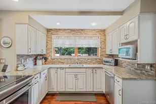 3 Avon Ave, Port Jefferson Station, NY 11776 - Photo 6