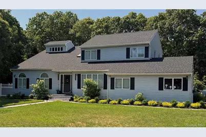 12 Deer Path, Shirley, NY 11967 - Photo 2