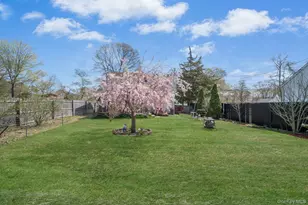 106 Holbrook Rd, Centereach, NY 11720 - Photo 22