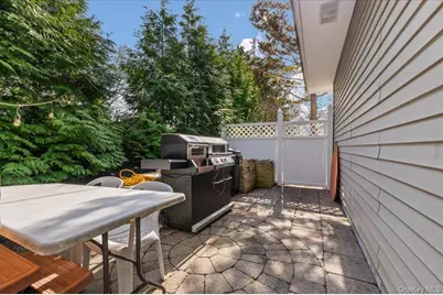 26 Bittersweet Avenue, Hampton Bays, NY 11946 - Photo 30