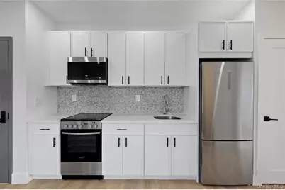 9 Lagrange Avenue #APT 4, Poughkeepsie, NY 12603 - Photo 1