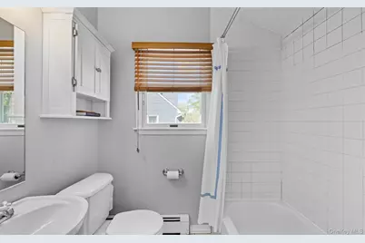 25 Bay 3rd Street, Islip, NY 11751 - Photo 12