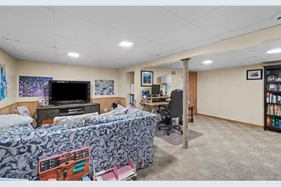25 Bay 3rd Street, Islip, NY 11751 - Photo 22