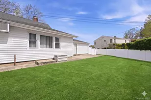 235 Twin Ln E, Wantagh, NY 11793 - Photo 24