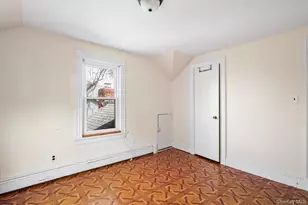 216 Elizabeth St, Inwood, NY 11096 - Photo 12