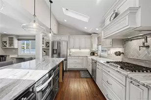 50 Abbot Rd, Smithtown, NY 11787 - Photo 8