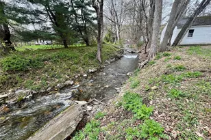 37 Glen Ave, Dover Plains, NY 12522 - Photo 2