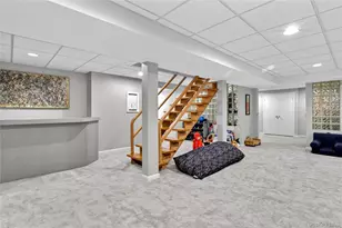 2 Crest Hollow Ln, Albertson, NY 11507 - Photo 24