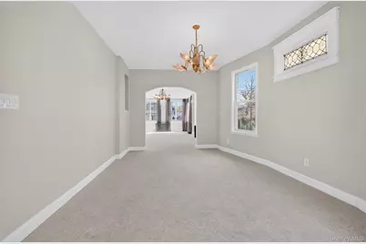 124 Sherwood Avenue, Yonkers, NY 10704 - Photo 8