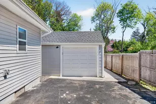 28 Eastern Pkwy, Poughkeepsie, NY 12603 - Photo 40