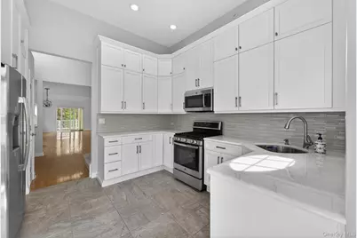 117 Winding Ridge Road, White Plains, NY 10603 - Photo 10