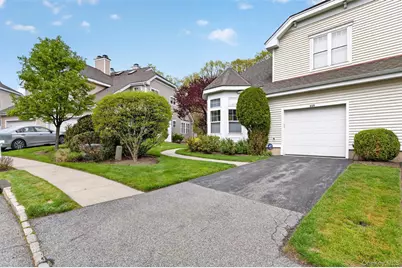 117 Winding Ridge Road, White Plains, NY 10603 - Photo 2