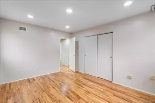 418 Old Courthouse Rd, Manhasset Hills, NY 11040 - Photo 28