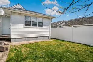 1445 Rosser Ave, Elmont, NY 11003 - Photo 6