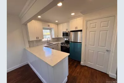 529 Elder Lane, Ronkonkoma, NY 11779 - Photo 14