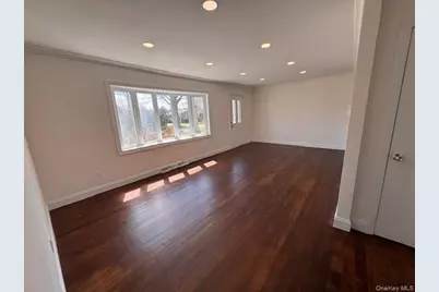 529 Elder Lane, Ronkonkoma, NY 11779 - Photo 8