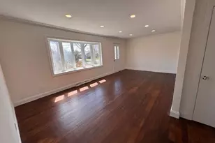 529 Elder Ln, Ronkonkoma, NY 11779 - Photo 8