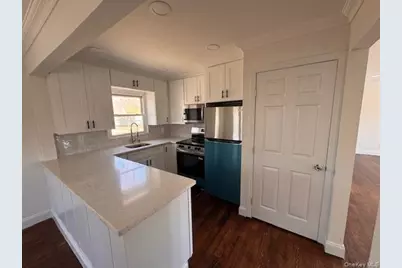 529 Elder Lane, Ronkonkoma, NY 11779 - Photo 10