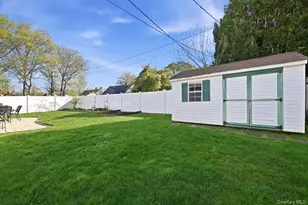 45 Horn Ln, Levittown, NY 11756 - Photo 40