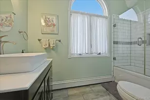 45 Horn Ln, Levittown, NY 11756 - Photo 30