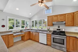 46 Cardoza Ave, Mohegan Lake, NY 10567 - Photo 8