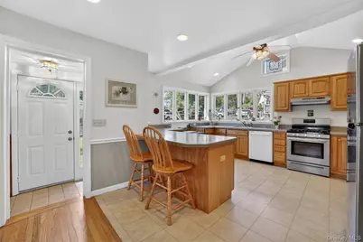 46 Cardoza Avenue, Mohegan Lake, NY 10567 - Photo 6