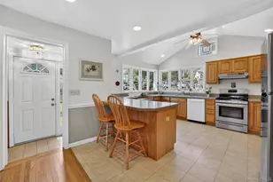 46 Cardoza Ave, Mohegan Lake, NY 10567 - Photo 6