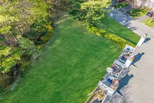 1005 Sara Cir, Port Jefferson, NY 11776 - Photo 32