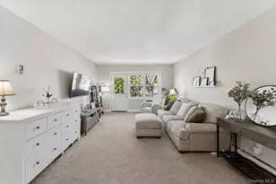 323 Hicksville Rd, Bethpage, NY 11714 - Photo 4