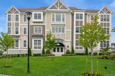 21105 Aspenwood Drive #275, Plainview, NY 11803 - Photo 1